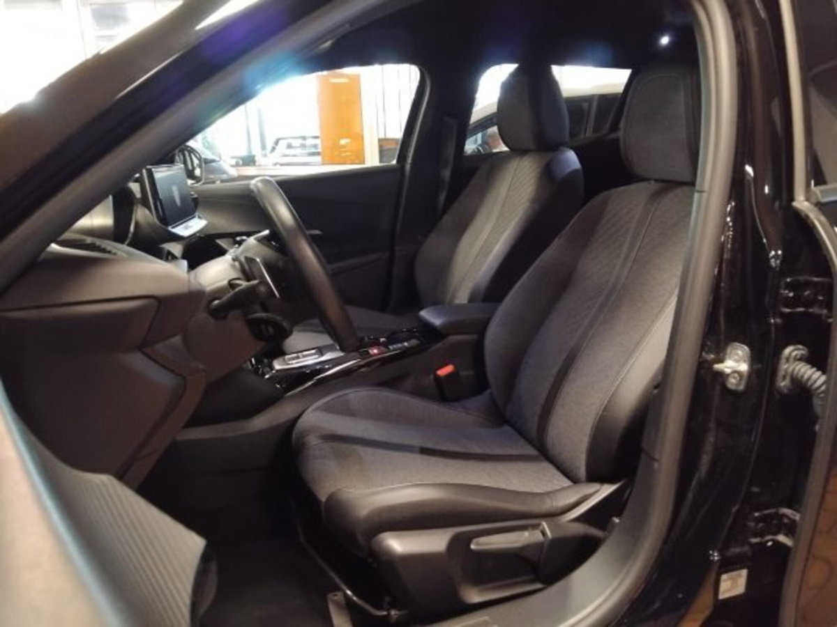 Peugeot 2008 PureTech 130 S&S EAT8 Allure Pack (15)