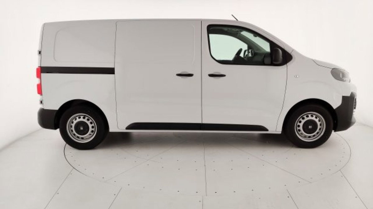 Fiat Scudo Furgone ce 1.5 bluehdi 120cv L3H1 (8)