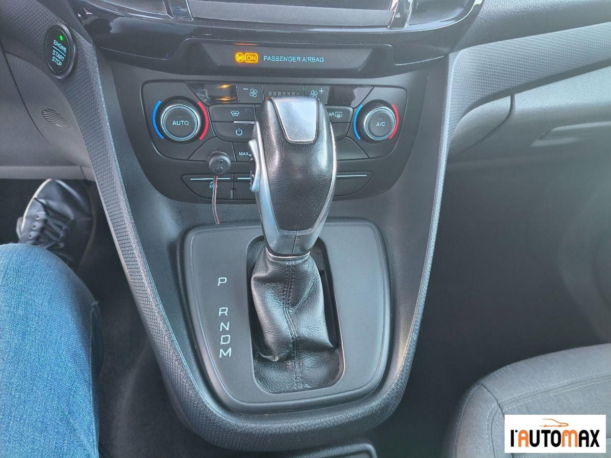 Ford Tourneo Connect Tourneo  1.5 TDCi 120 CV aut. Titanium (10)