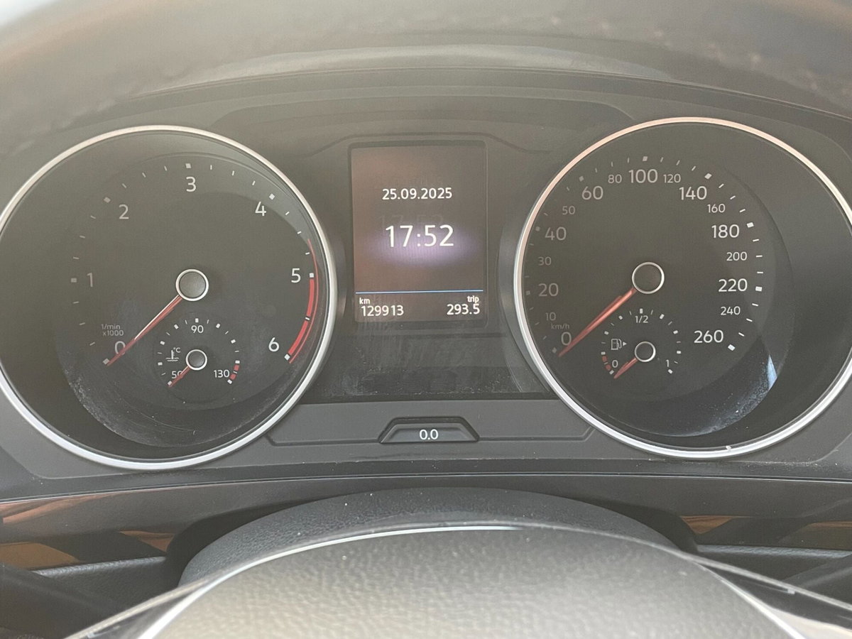 Volkswagen Tiguan 2.0 TDI SCR DSG Business BlueMotion Technology (14)
