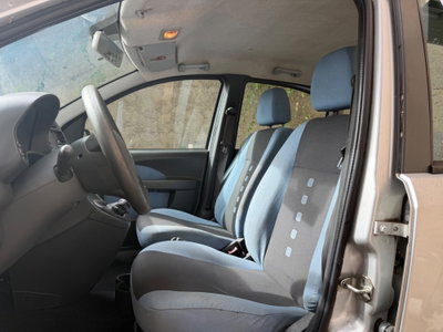 Fiat Panda 1.3 MJT 16V 4x4 (4)