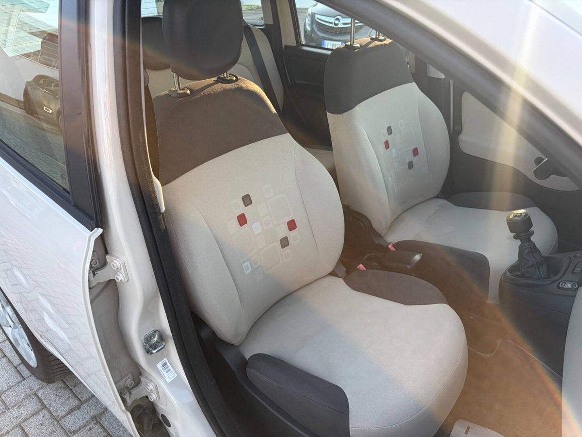 Fiat Panda 0.9 TwinAir Turbo Natural Power Lounge (12)