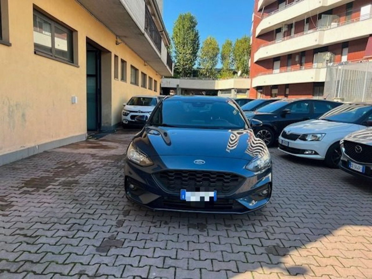 Ford Focus 1.0 EcoBoost Hybrid 155 CV 5p. ST-Line X (2)