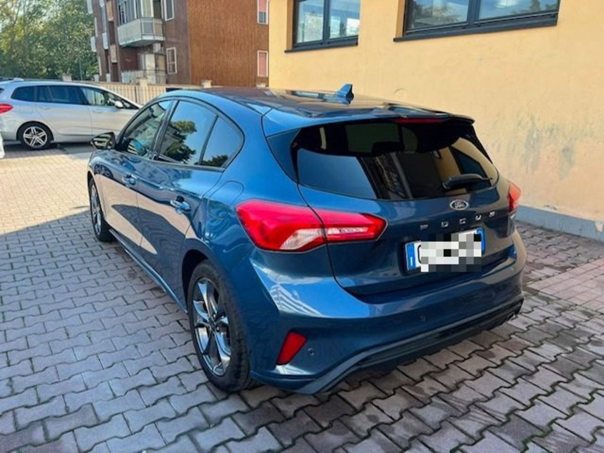 Ford Focus 1.0 EcoBoost Hybrid 155 CV 5p. ST-Line X (4)