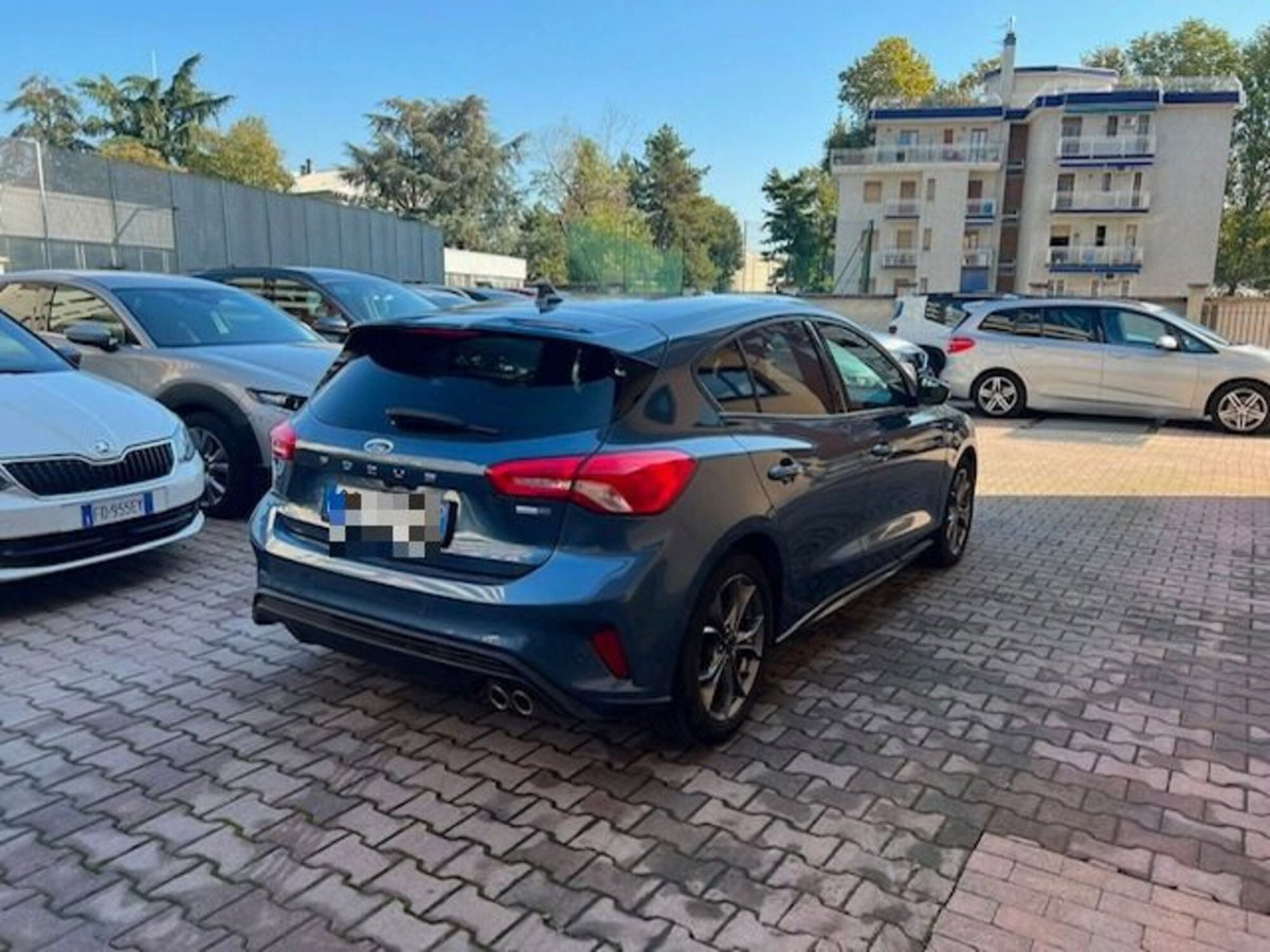 Ford Focus 1.0 EcoBoost Hybrid 155 CV 5p. ST-Line X (6)