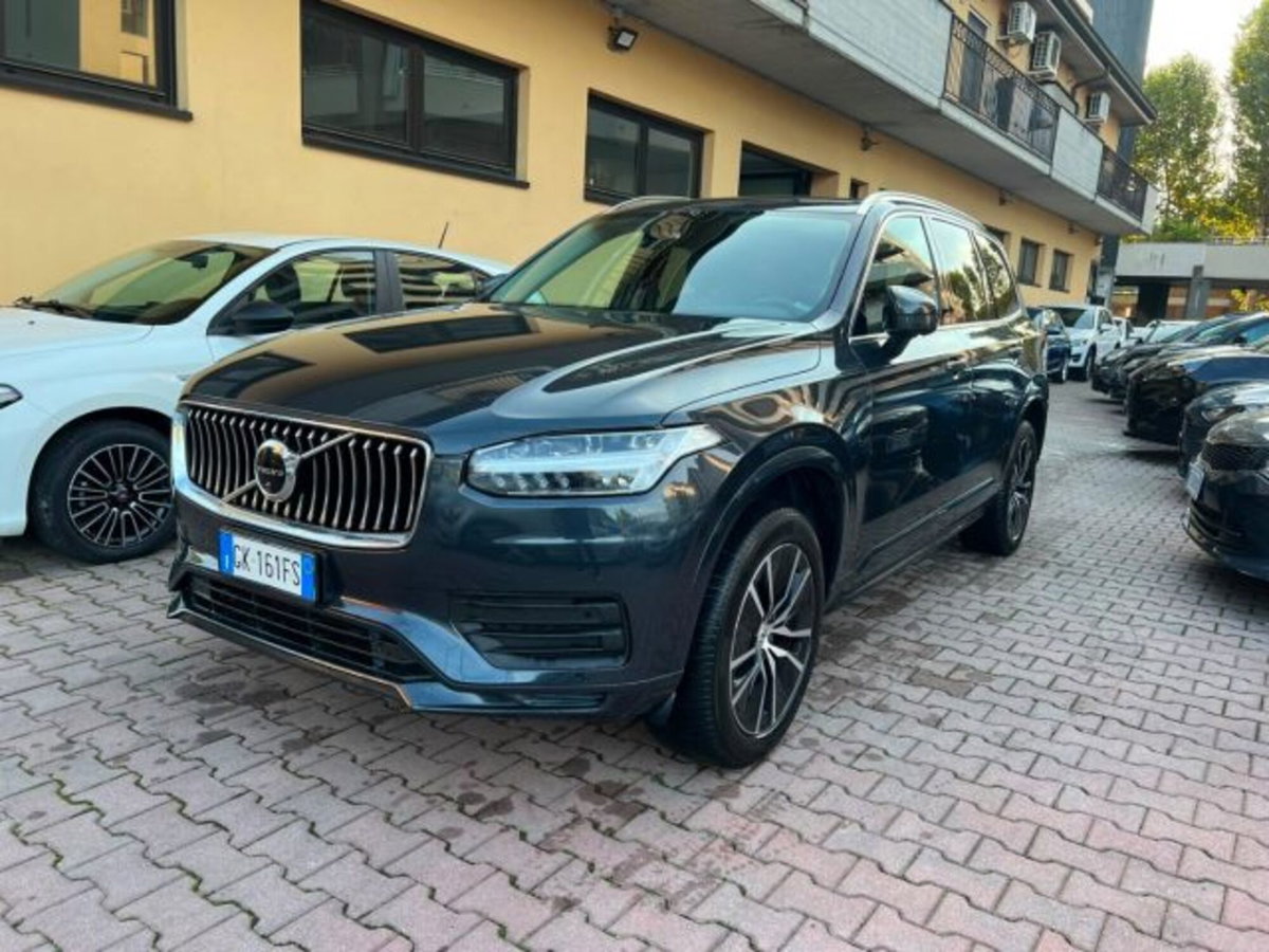 Volvo XC90 B5 (d) AWD Geartronic 7 posti Momentum Pro (3)