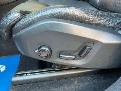 Volvo XC90 B5 (d) AWD Geartronic 7 posti Momentum Pro (4)
