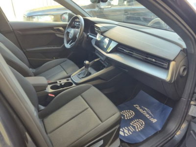 Audi A3 Sportback 30 TFSI Business (9)