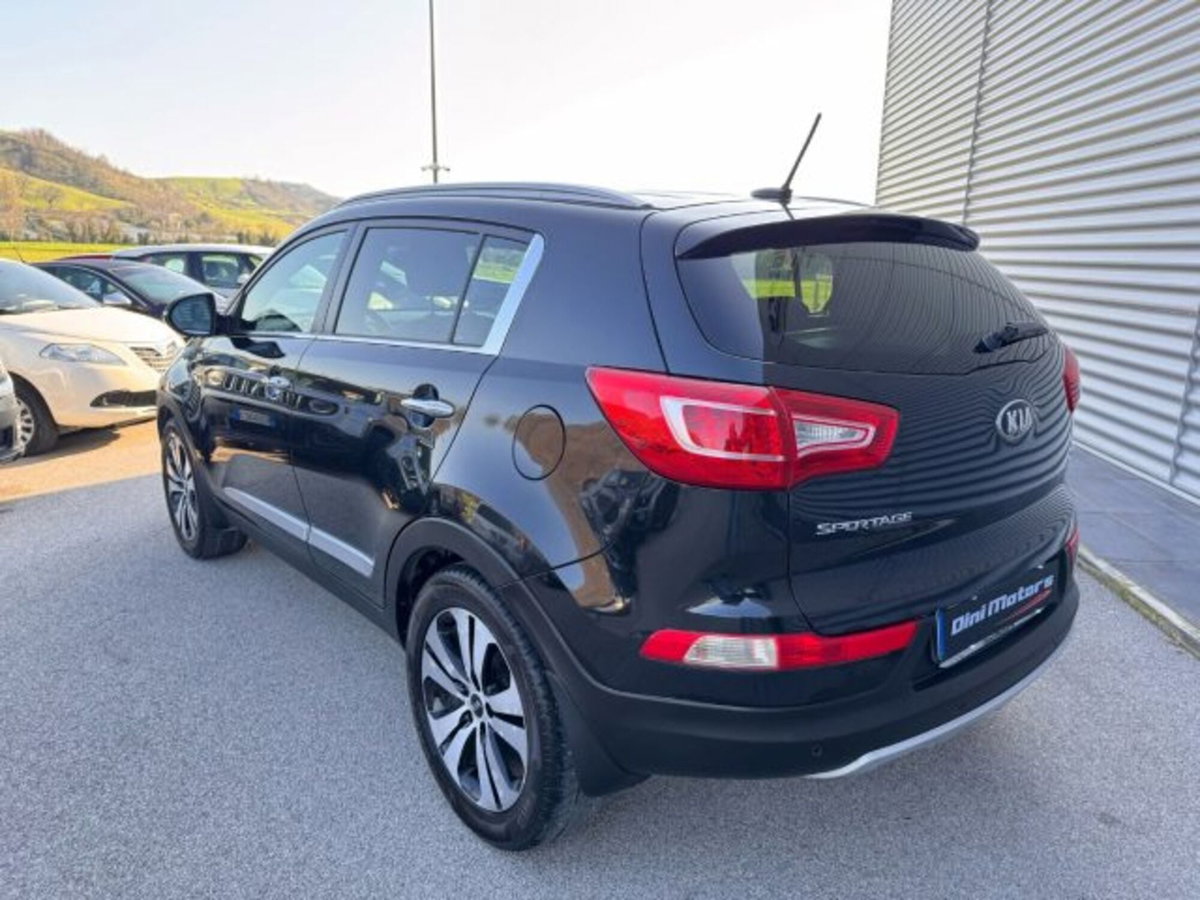 Kia Sportage 2.0 CRDI VGT AWD Active (7)