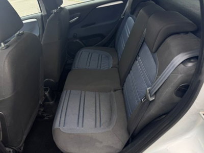 Fiat Punto Evo 1.4 5 porte Active GPL (18)