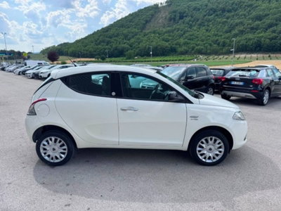 Lancia Ypsilon 0.9 TwinAir 85 CV 5 porte Metano Ecochic Silver (4)