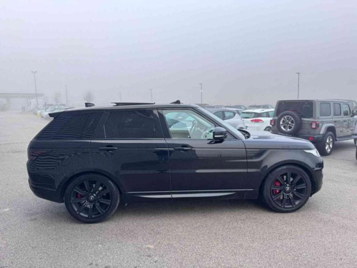 Land Rover Range Rover Sport 3.0 TDV6 HSE Dynamic (4)