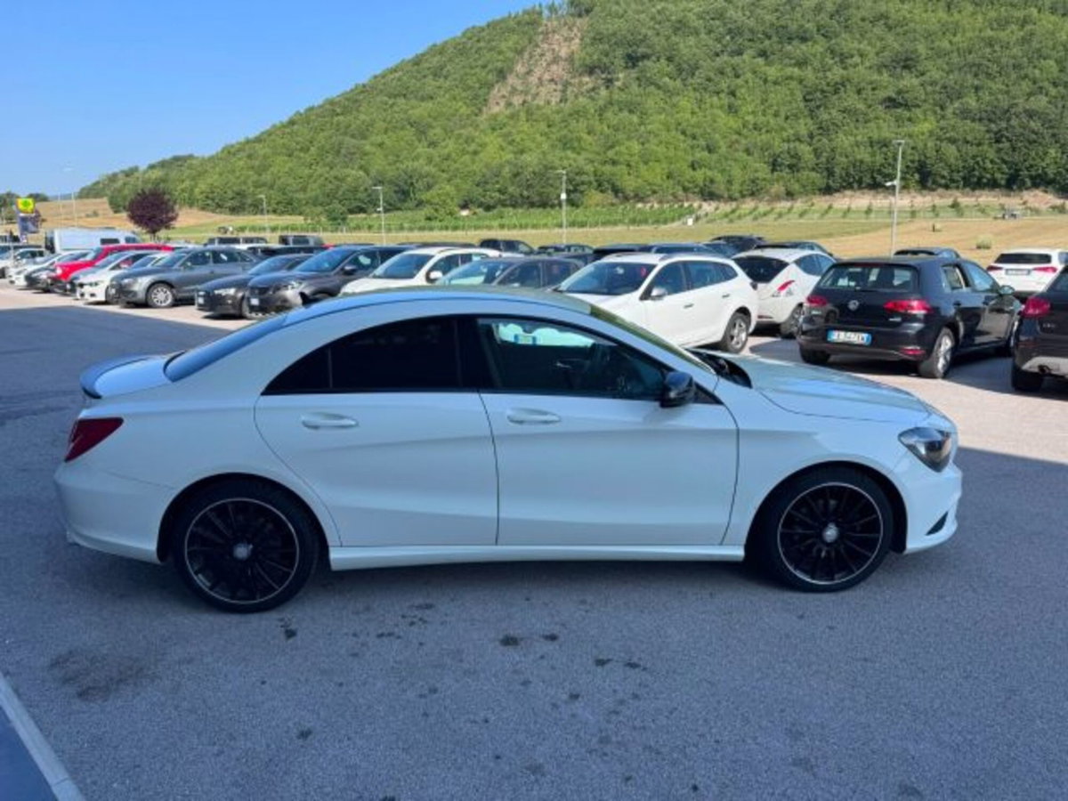 Mercedes-Benz CLA 200 CDI Premium (4)