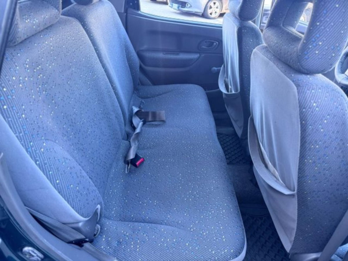 Suzuki Ignis 1.3i 16V cat 4WD GL (18)