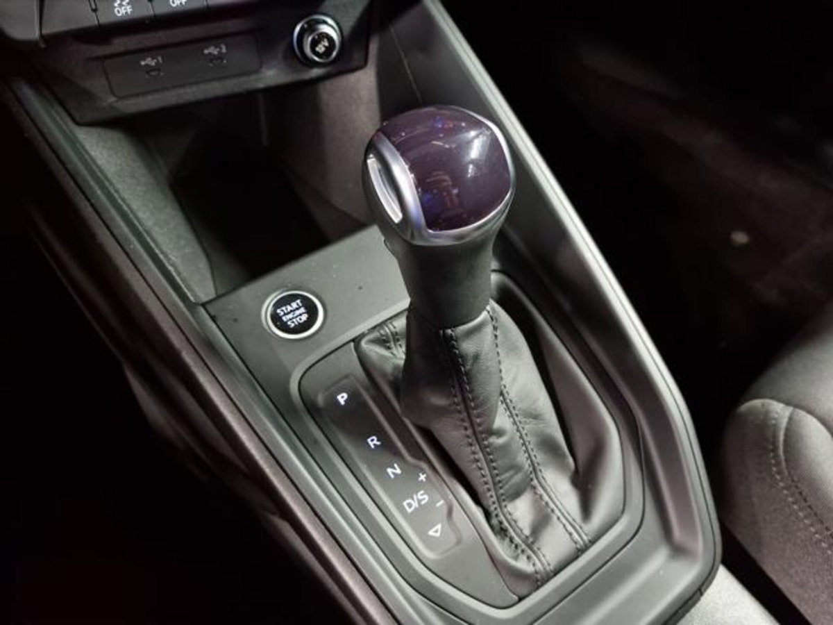 Audi A1 allstreet allstreet 30 TFSI S tronic Identity Contrast (12)