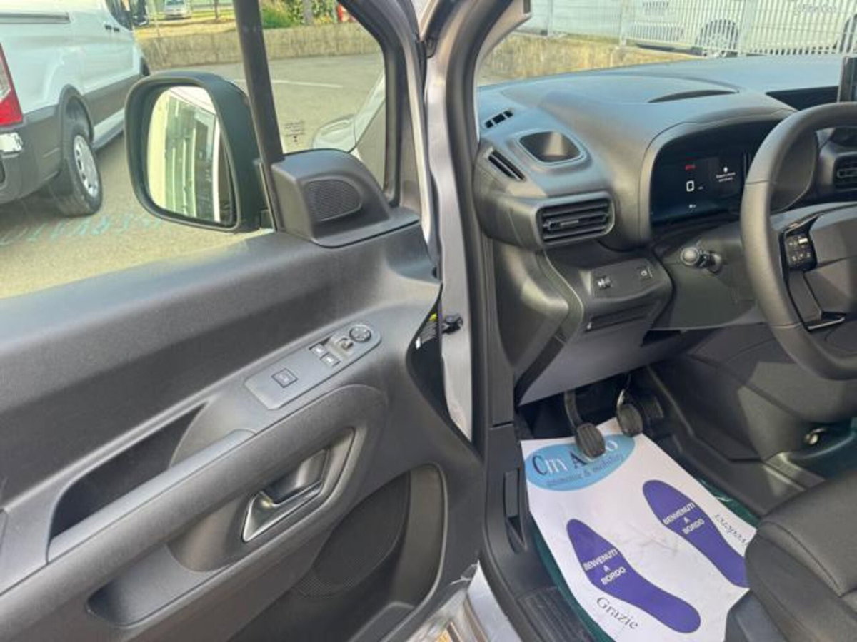 Citroen Berlingo Furgone van M 1.5 bluehdi 100cv S&S Serie Speciale XTR (9)