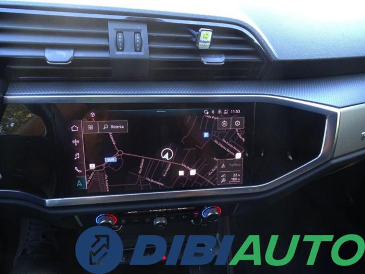 Audi Q3 Sportback 35 2.0 tdi Identity Black s-tronic (13)