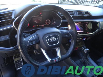 Audi Q3 Sportback 35 2.0 tdi Identity Black s-tronic (16)
