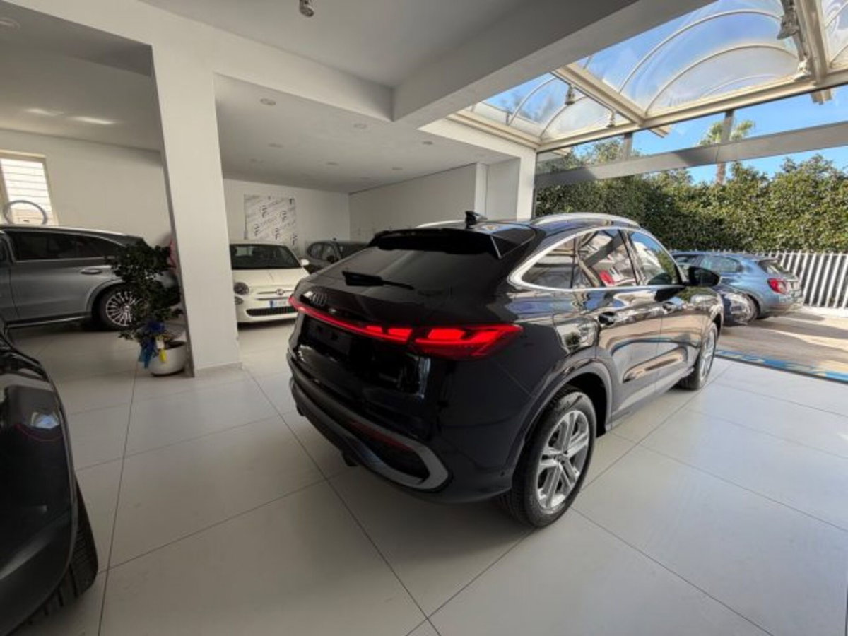 Audi Q5 Sportback 2.0 tdi mhev+ S line quattro 204cv s-tronic (19)