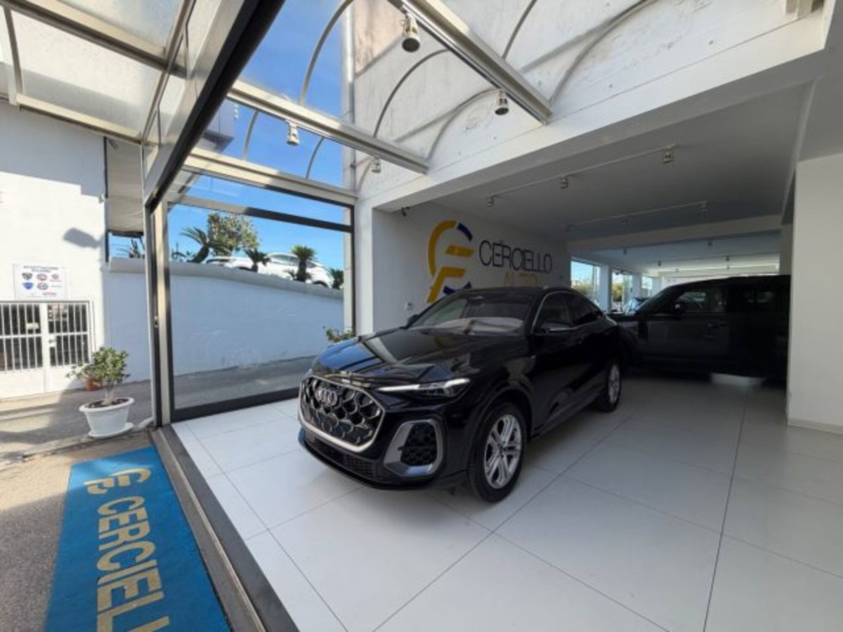 Audi Q5 Sportback 2.0 tdi mhev+ S line quattro 204cv s-tronic (4)