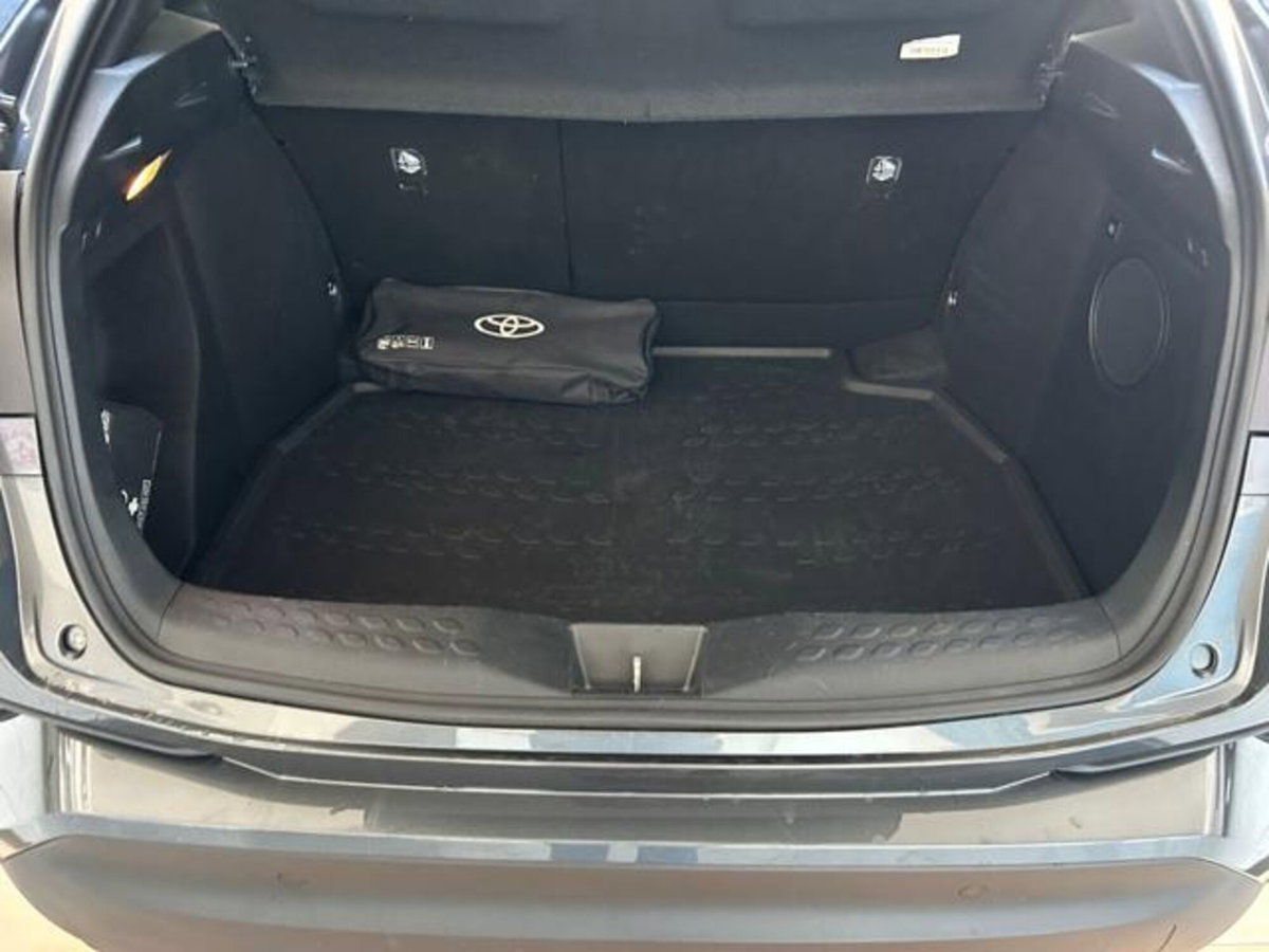 Toyota Toyota C-HR 1.8 Hybrid E-CVT Lounge (14)