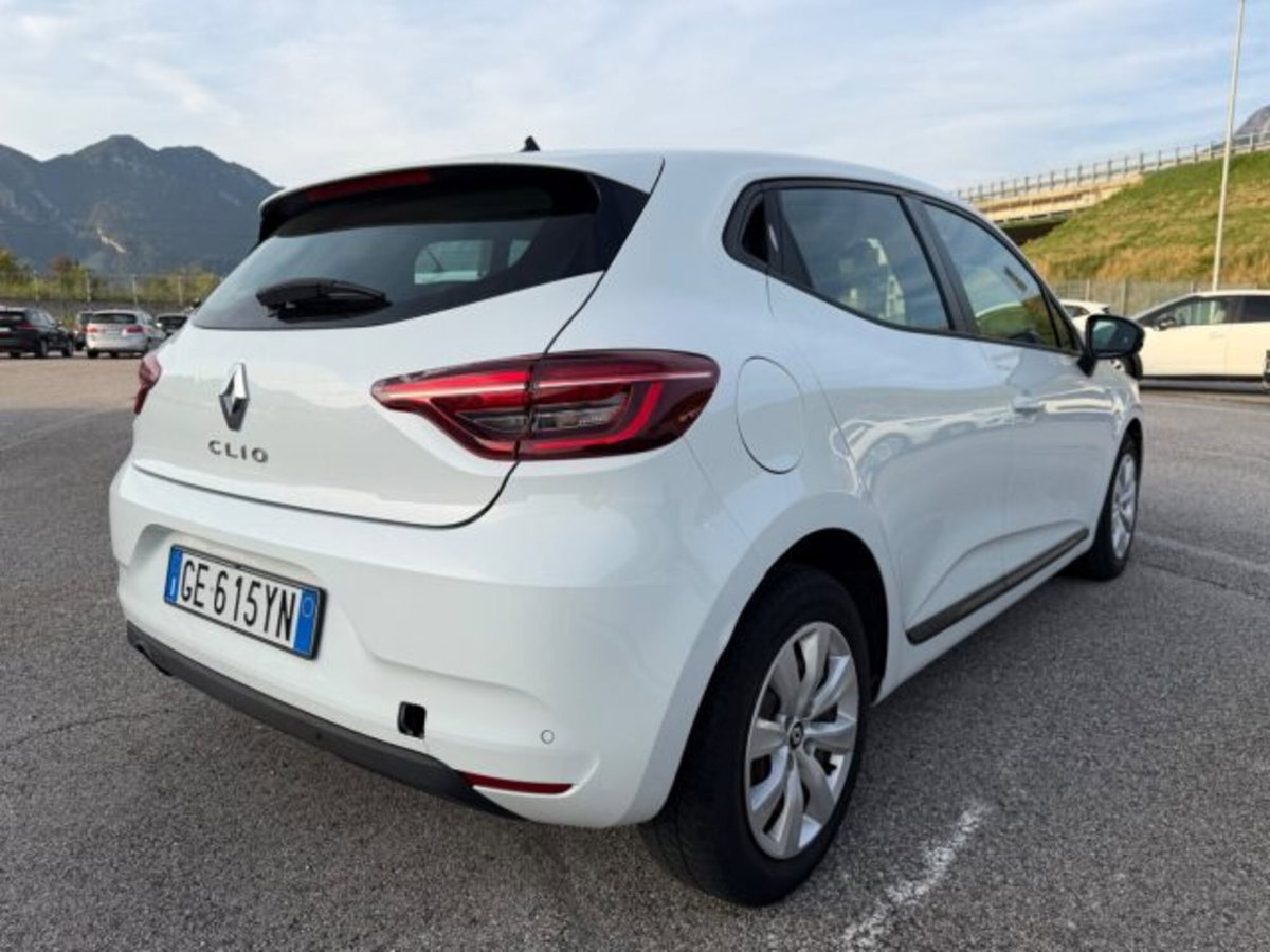 Renault Clio Blue dCi 85 CV 5 porte Business (4)