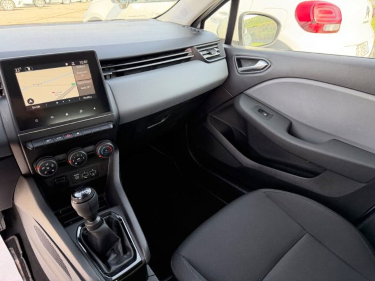 Renault Clio Blue dCi 85 CV 5 porte Business (12)