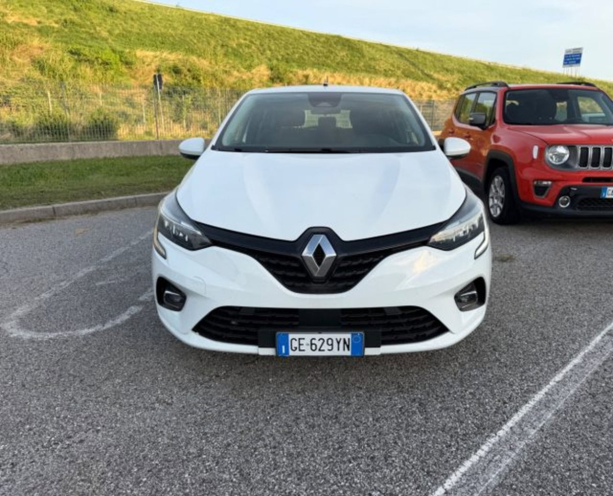 Renault Clio Blue dCi 85 CV 5 porte Business (2)