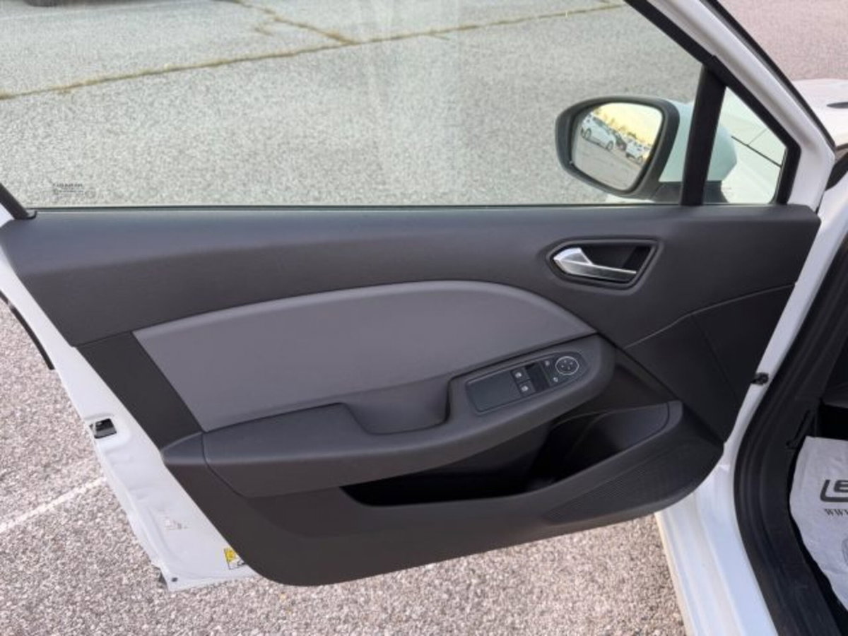 Renault Clio Blue dCi 85 CV 5 porte Business (7)