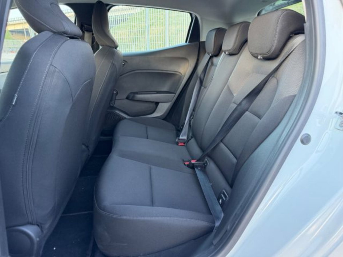 Renault Clio Blue dCi 85 CV 5 porte Business (13)