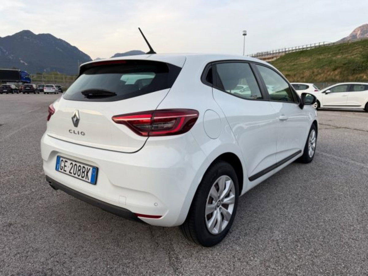 Renault Clio Blue dCi 85 CV 5 porte Business (4)