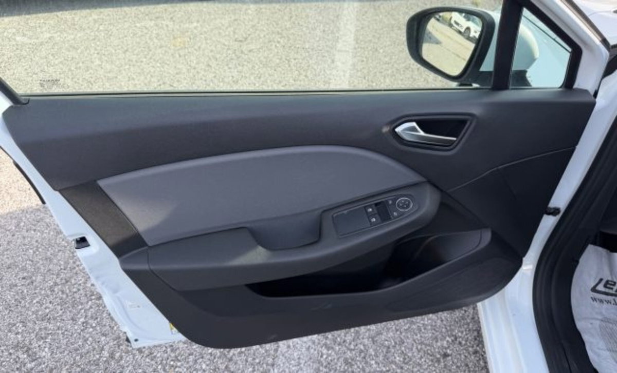 Renault Clio Blue dCi 85 CV 5 porte Business (7)