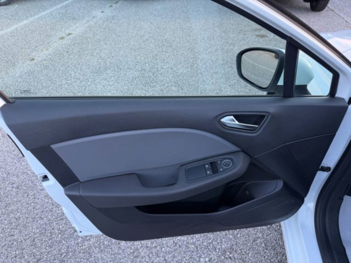 Renault Clio Blue dCi 85 CV 5 porte Business (7)
