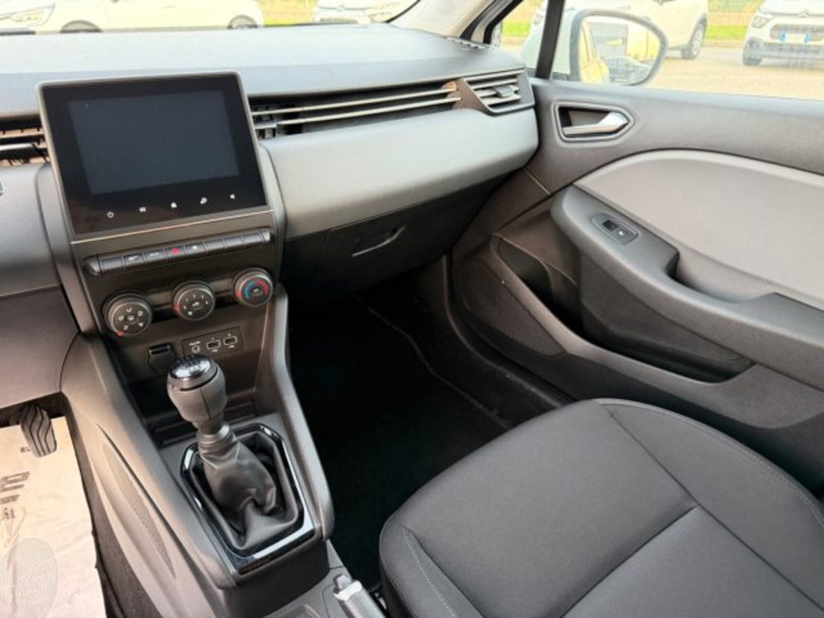 Renault Clio Blue dCi 85 CV 5 porte Business (11)