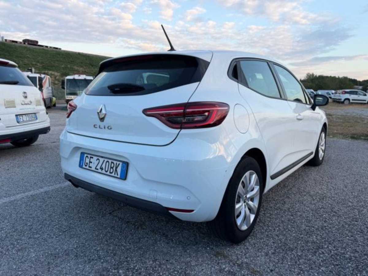 Renault Clio Blue dCi 85 CV 5 porte Business (6)