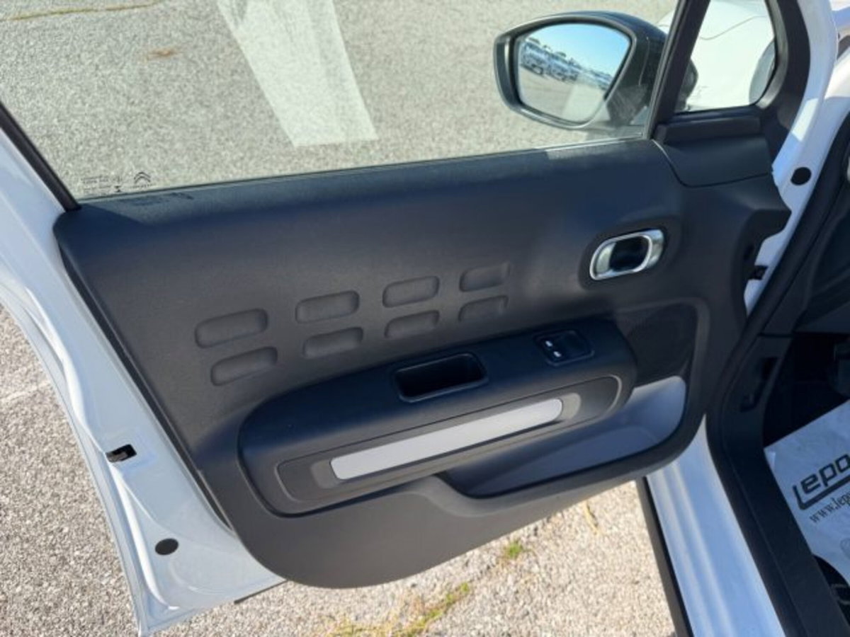 Citroen C3 BlueHDi 100 S&S Feel Pack (8)