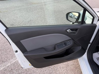 Renault Clio Blue dCi 85 CV 5 porte Business (7)