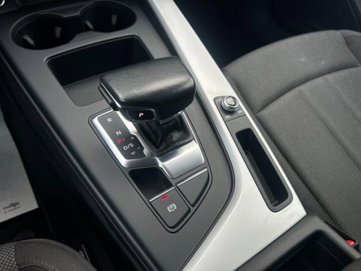 Audi A4 Avant 35 TDI/163 CV S tronic Business Advanced (11)