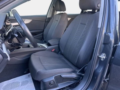 Audi A4 Avant 35 TDI/163 CV S tronic Business Advanced (12)