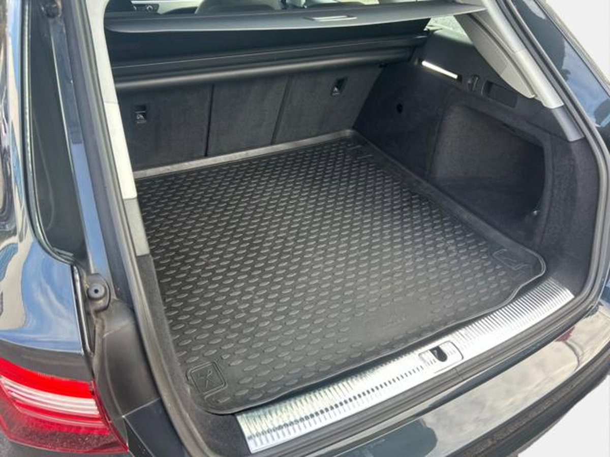 Audi A4 Avant 35 TDI/163 CV S tronic Business Advanced (14)