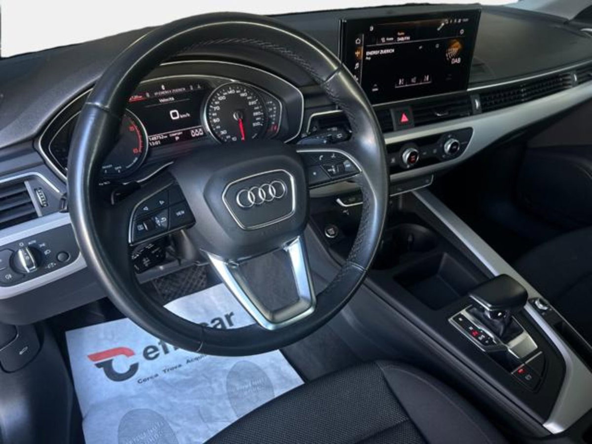 Audi A4 Avant 35 TDI/163 CV S tronic Business Advanced (7)