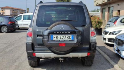 Mitsubishi Pajero 3.2 DI-D 16V aut. 3p. Intense DPF (4)