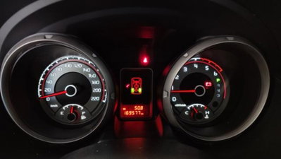 Mitsubishi Pajero 3.2 DI-D 16V aut. 3p. Intense DPF (8)
