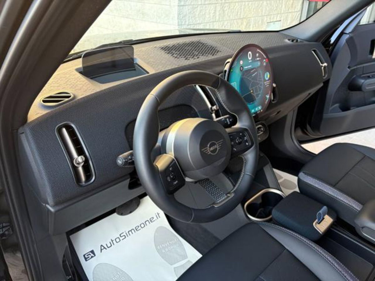 MINI Mini Countryman 2.0 48V D Classic auto (12)