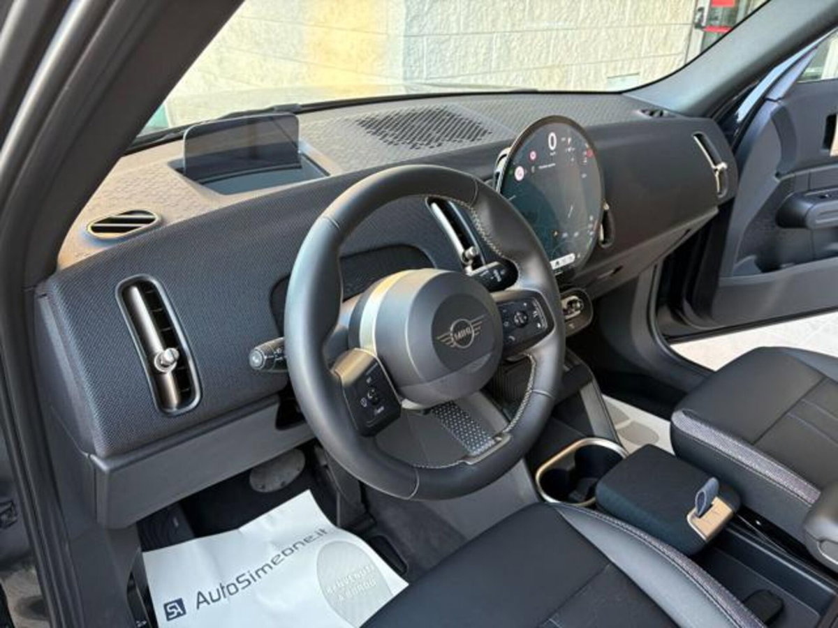 MINI Mini Countryman 2.0 48V D Classic auto (12)