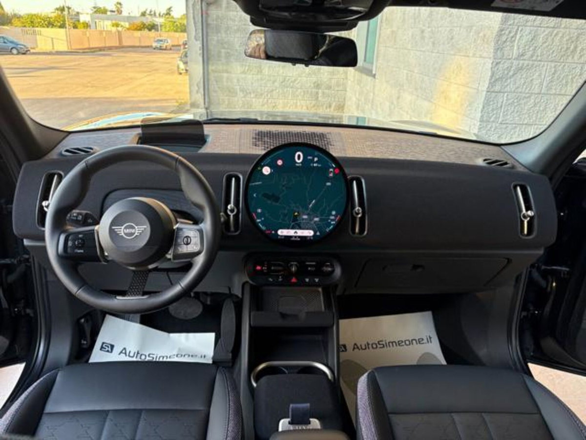 MINI Mini Countryman 2.0 48V D Classic auto (13)