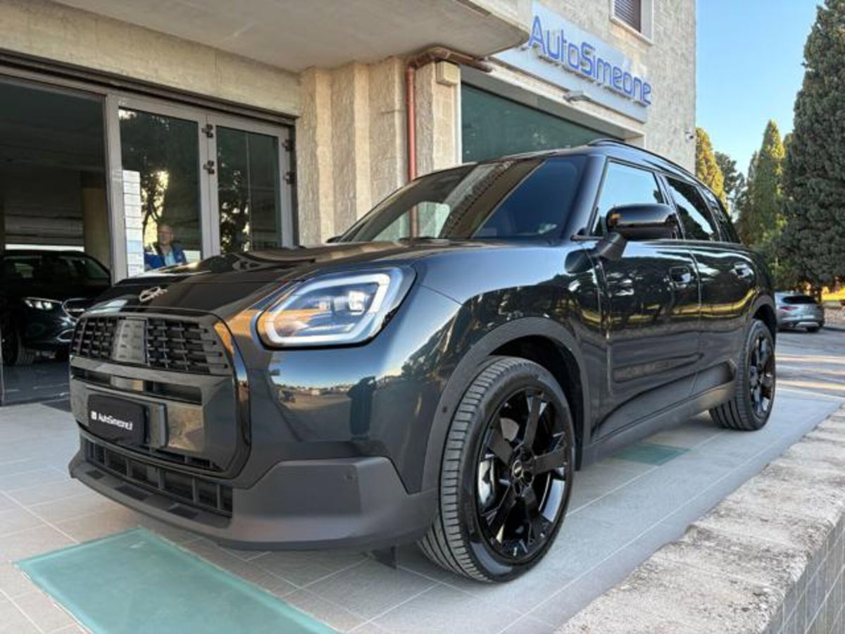 MINI Mini Countryman 2.0 48V D Classic auto