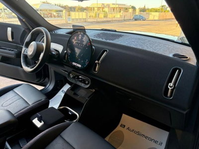 MINI Mini Countryman 2.0 48V D Classic auto (14)