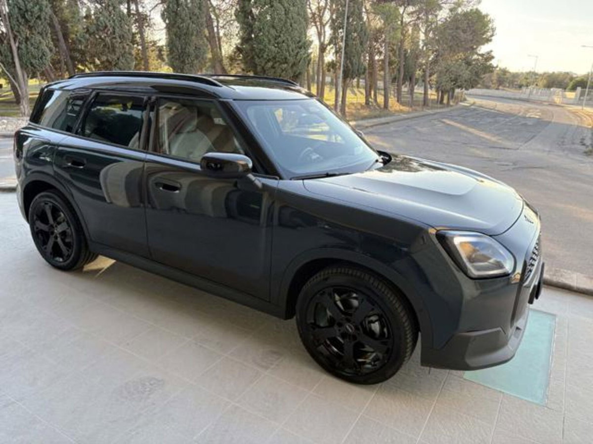 MINI Mini Countryman 2.0 48V D Classic auto (3)
