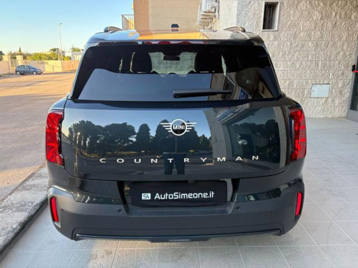 MINI Mini Countryman 2.0 48V D Classic auto (6)